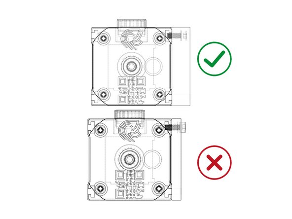 Using a mount thinner than 5mm with the supplied 8mm screws result in damaging the T-slots.