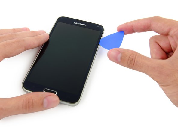 Samsung Galaxy S5 Display Assembly Replacement: step 9, image 3 of 3