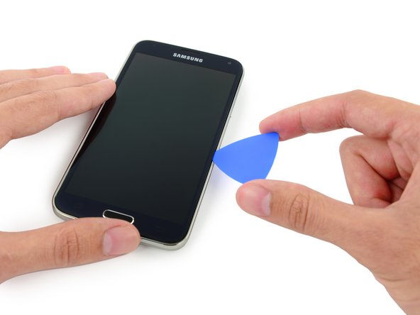 Samsung Galaxy S5 Display Assembly Replacement: step 9, image 2 of 3