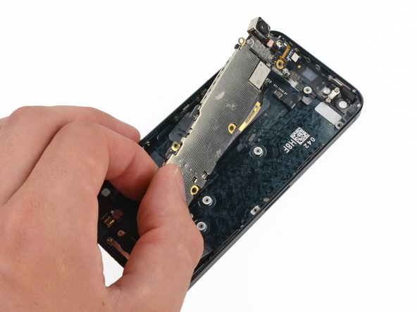 iPhone 5 Front Panel Clips Replacement: step 31, image 2 of 3