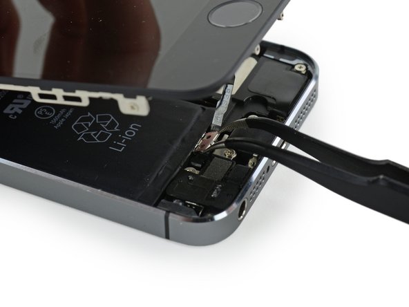 iPhone 5s Logic Board Replacement: step 10, image 2 of 2