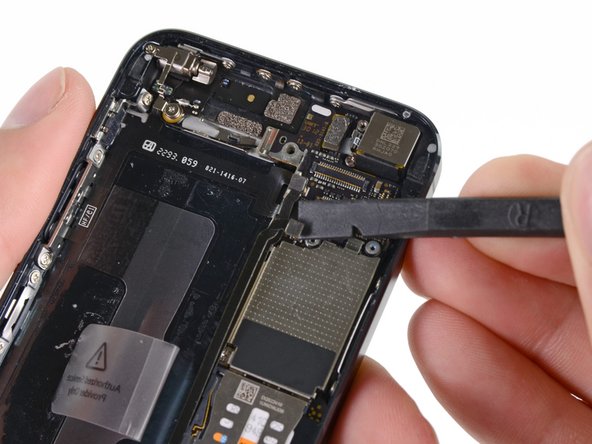 iPhone 5 Front Panel Clips Replacement: step 24, image 3 of 3