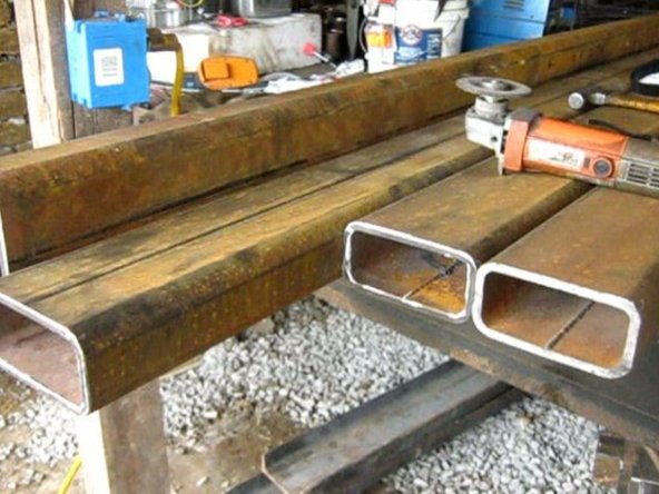 Prepare loader arms.