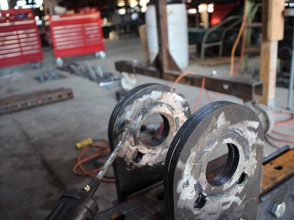 2 ounces of grease (I made up 2 oz, Marcin should verify)