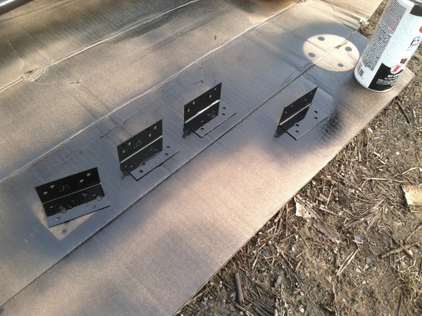 At the same time, paint 4 small L-brackets with the same color, like in photo 2.