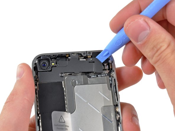 iPhone 4 Vibrate Ring Switch Replacement: step 14, image 1 of 3