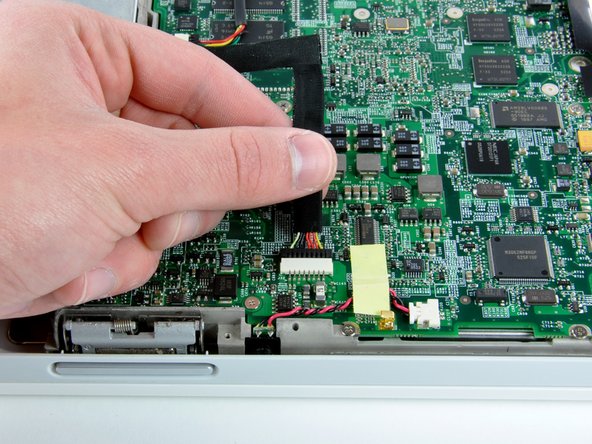 iBook G4 12" 1.33 GHz RJ-11 Board Replacement: step 21, image 2 of 2