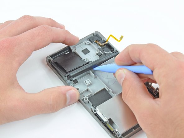 Nintendo 3DS Stylus Housing Replacement: step 7, image 2 of 3