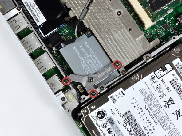 iBook G4 14" 1.42 GHz AirPort Extreme Card Replacement: step 30, image 1 of 1