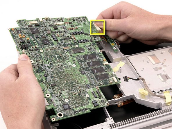 iBook G4 14" 933 MHz-1.33 GHz Logic Board Replacement: step 57, image 1 of 1
