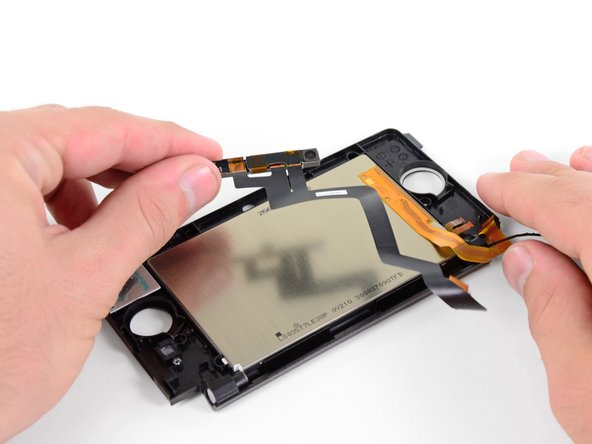 Nintendo 3DS Upper LCD Replacement: step 38, image 2 of 2