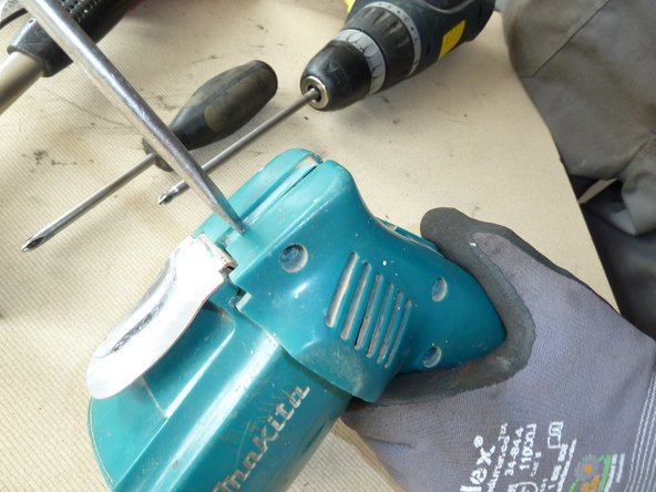 Power Drill: step 4, image 1 of 2