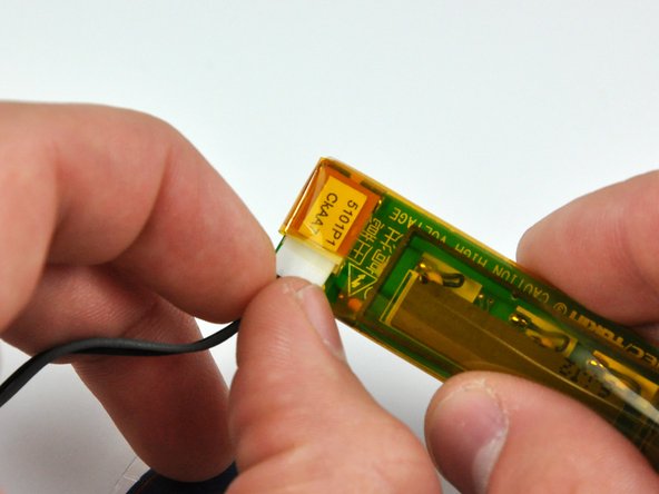 PowerBook G4 Aluminum 15" 1.5-1.67 GHz Front Display Bezel Replacement: step 52, image 1 of 1