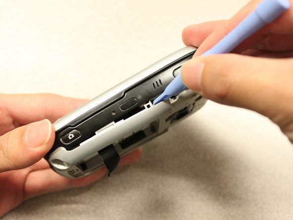 HTC Wizard 200 LCD Screen Replacement: step 5, image 2 of 2