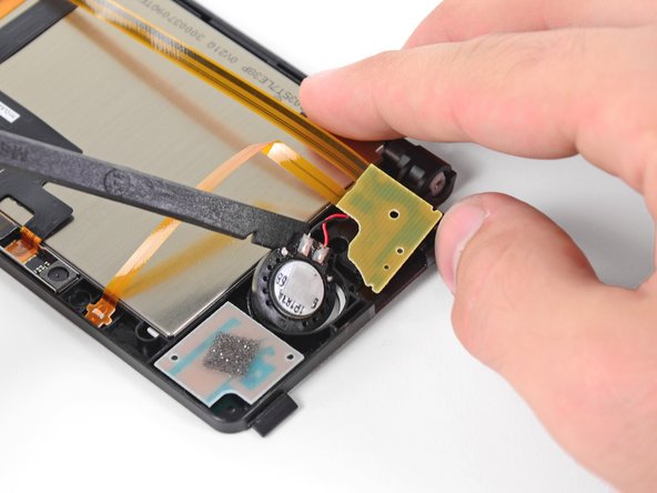 Nintendo 3DS Upper LCD Replacement: step 34, image 2 of 3