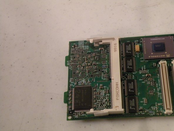 iMac G3 Model M4984 RAM Replacement: step 13, image 3 of 3