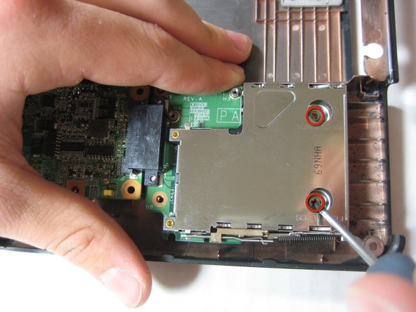 HP Pavilion dv6000 Fan Replacement: step 15, image 1 of 2