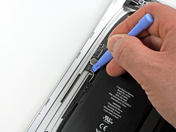 iPad Wi-Fi Speakers Replacement: step 15, image 1 of 1