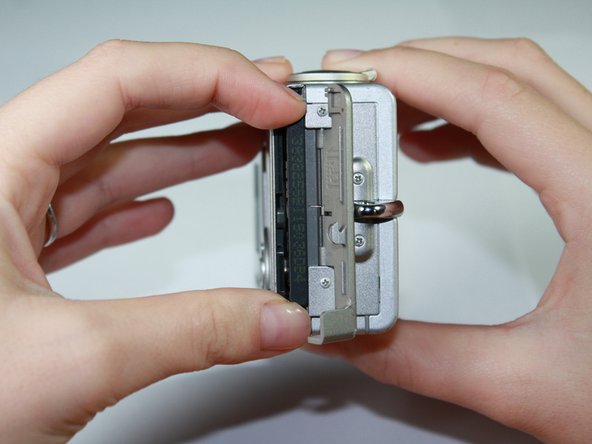 Canon Powershot S410 Memory Card Replacement: step 6, image 1 of 1