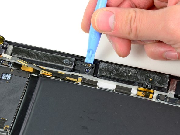 iPad 2 CDMA Microphone Replacement: step 36, image 1 of 1