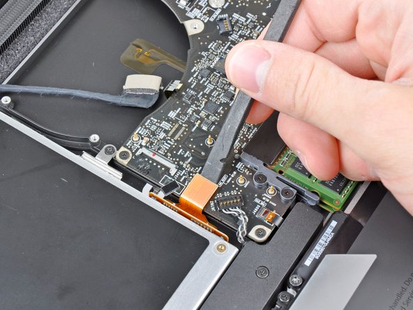 MacBook Pro 17" Unibody Upper Case Replacement: step 12, image 1 of 1