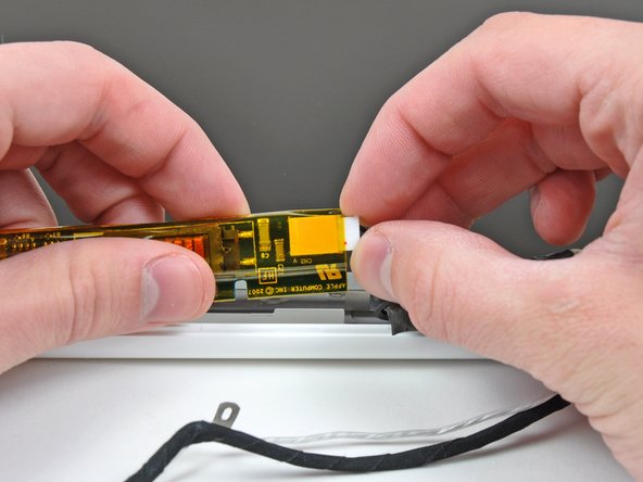 MacBook Core 2 Duo Rear Display Bezel Replacement: step 48, image 1 of 2