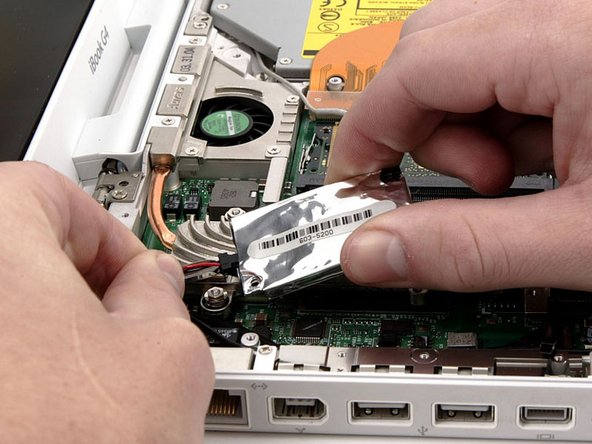 iBook G4 12" 800 MHz-1.2 GHz Logic Board Replacement: step 38, image 1 of 1