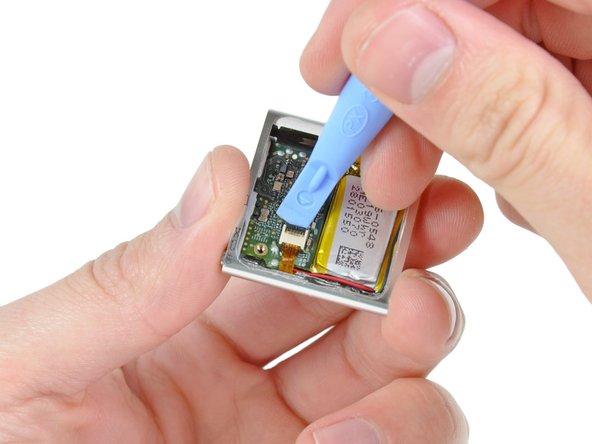 iPod Shuffle 4th Generation Logic Board Assembly Replacement: step 5, image 1 of 2