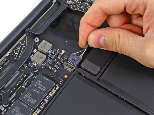 MacBook Air 13" Mid 2011 Logic Board Replacement: step 11, image 1 of 1