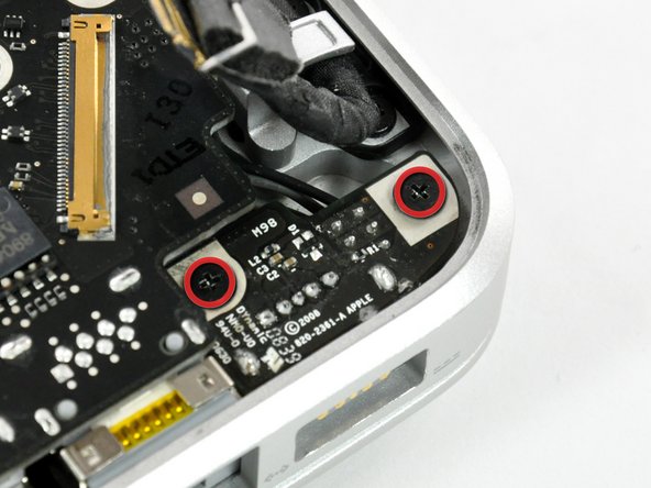 MacBook Pro 15" Unibody Late 2008 and Early 2009 DC-In Board Replacement: step 24, image 1 of 1