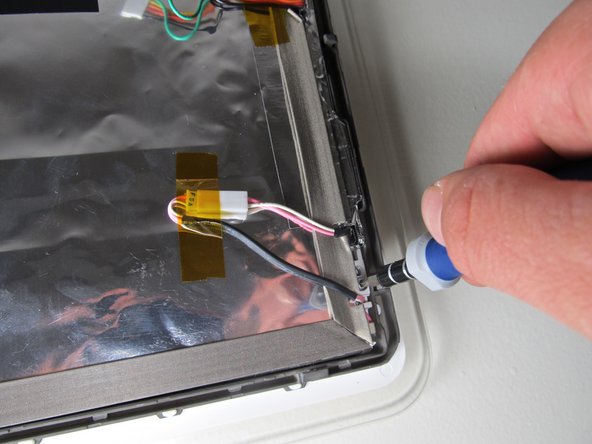 iMac G4 Screen Replacement: step 8, image 2 of 2