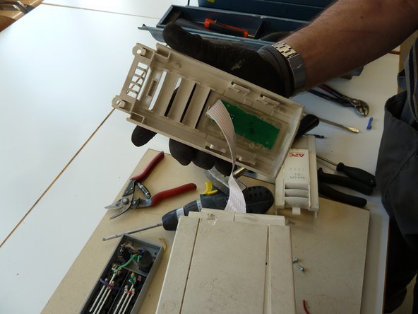 UPS (Uninterrupted Power Supply): step 4, image 1 of 1