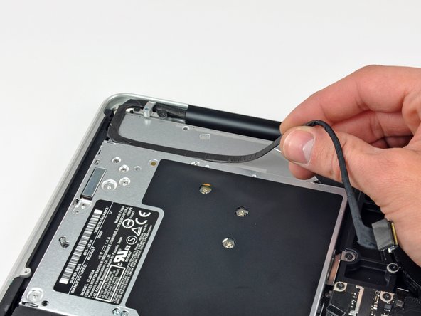 MacBook Pro 15" Unibody 2.53 GHz Mid 2009 Front Display Glass Replacement: step 9, image 1 of 1