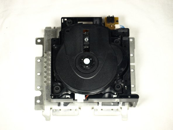 Nintendo GameCube Motherboard Replacement: step 9, image 3 of 3