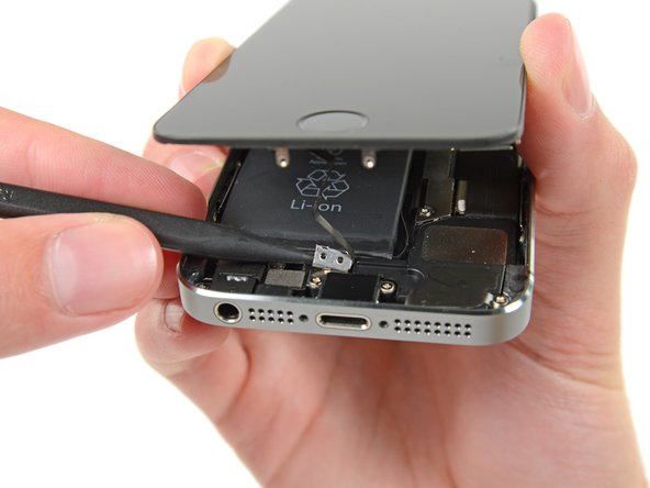 iPhone 5s Battery Replacement: step 8, image 2 of 3