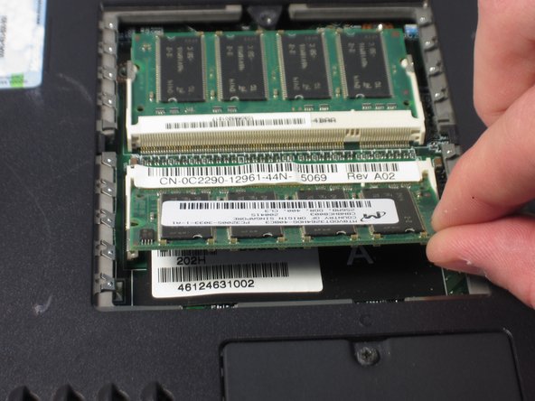 Dell Inspiron 9100 Memory Replacement: step 4, image 2 of 3