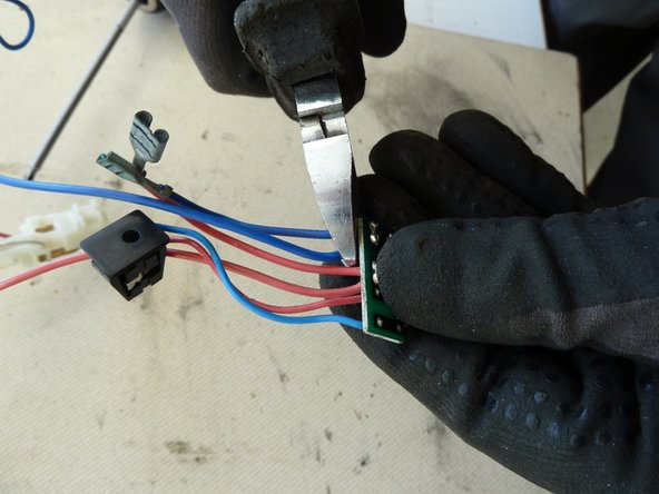 Lawn Edge Trimmer: step 5, image 3 of 3