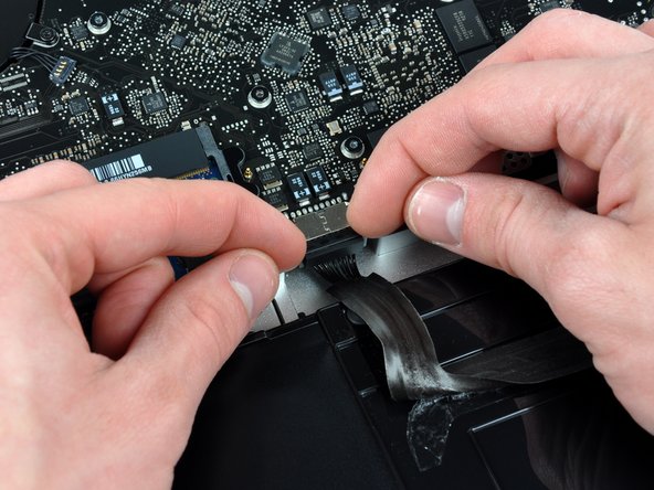 MacBook Pro 15" Unibody Mid 2009 Subwoofer/Right Speaker Replacement: step 6, image 1 of 1