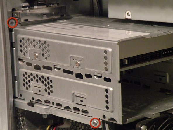 Power Mac G4 MDD Optical Drive Cage Replacement: step 13, image 1 of 3