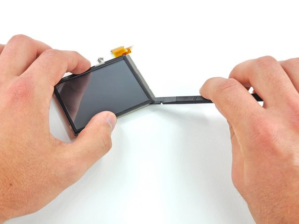 Nintendo 3DS Lower LCD Replacement: step 26, image 1 of 2