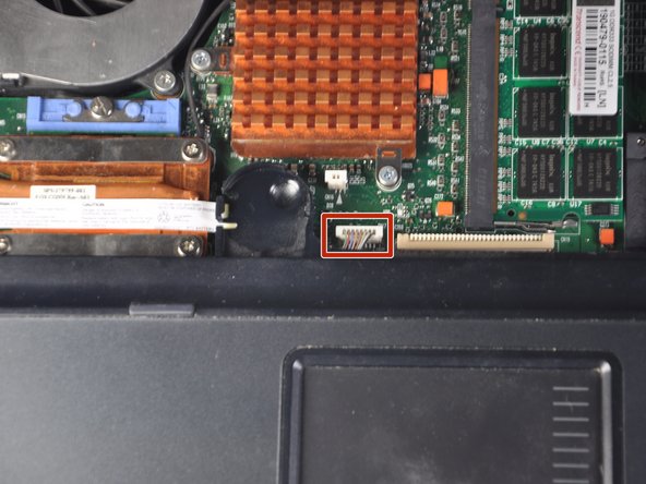 HP Compaq NC6120 CD Drive Replacement: step 11, image 1 of 3