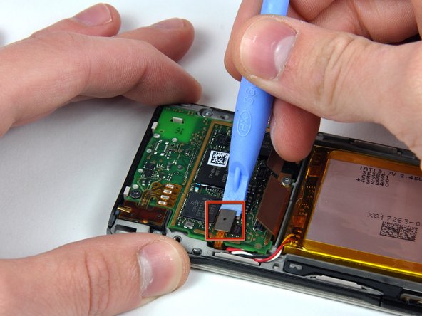 Microsoft Zune HD OLED Display Replacement: step 7, image 1 of 1