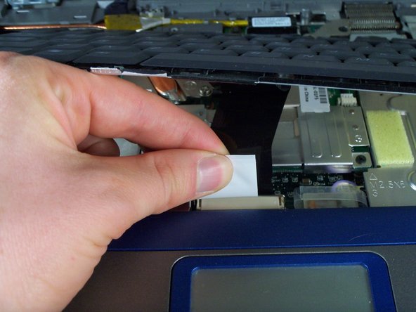 Dell Inspiron 8600 Keyboard Replacement: step 4, image 3 of 3