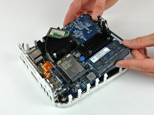 Mac mini Model A1176 Logic Board Replacement: step 19, image 1 of 1