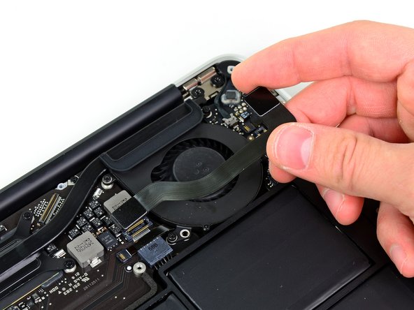 MacBook Air 11" Mid 2011 Heat Sink Replacement: step 8, image 2 of 2