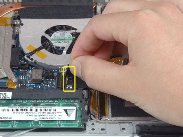 MacBook Core Duo Front Display Bezel Replacement: step 16, image 1 of 1