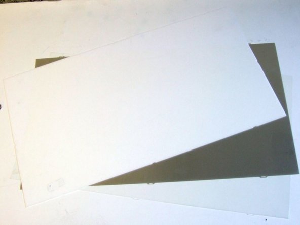 Philips 40PFK4509/12 TV set, Removal of Polarized Foils: step 5, image 3 of 3