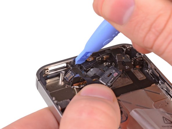 iPhone 4S Earpiece Speaker Replacement: step 31, image 1 of 2