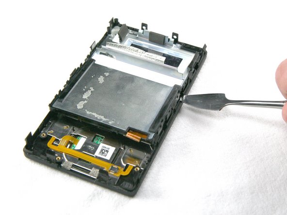 Microsoft Zune 80 Screen Replacement: step 14, image 1 of 2