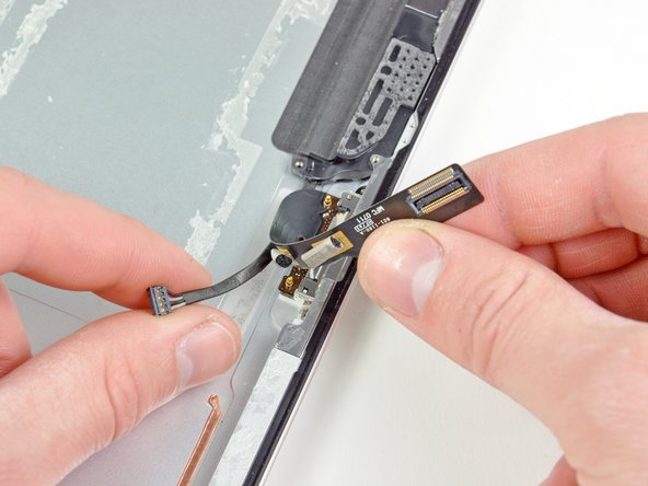 iPad 2 CDMA Speaker Assembly Replacement: step 52, image 1 of 1